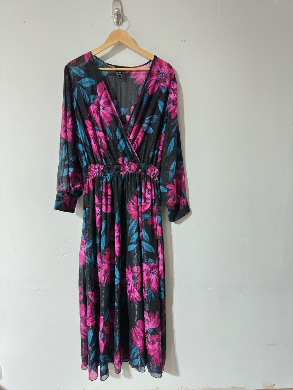 En Focus Woman Floral Midi Dress 18W Pink Black V Neck 3/4 Sleeve Plus Size